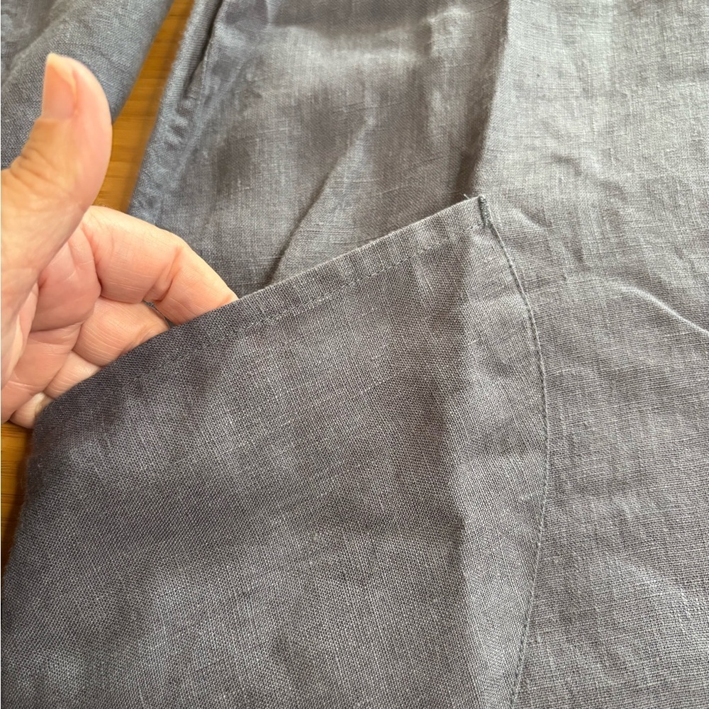 EUC Petalura - 100% Linen Swing Tunic- in Slate. Size XL - Picture 9 of 10